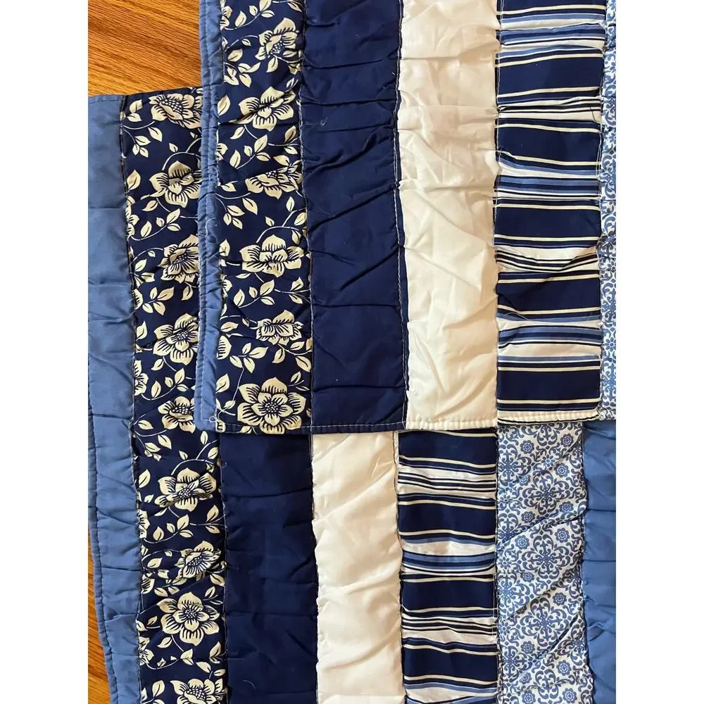 Set of 2 floral/striped pillow shams 26x20 New No Tags‎ Laura Ashley style
